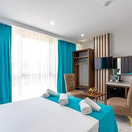 Wp White Palace Hotel 2*