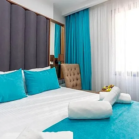 Wp White Palace 2*